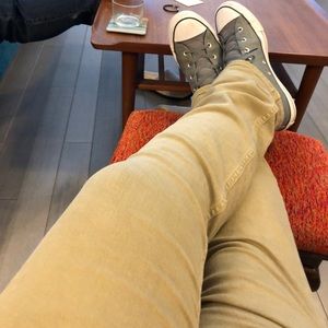 Meet your Posher, Clay